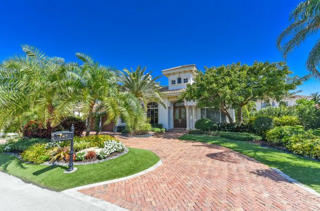 147 Thatch Palm Cove, Boca Raton